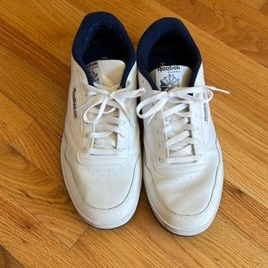 REEBOK CLASSIC WHITE SNEAKERS